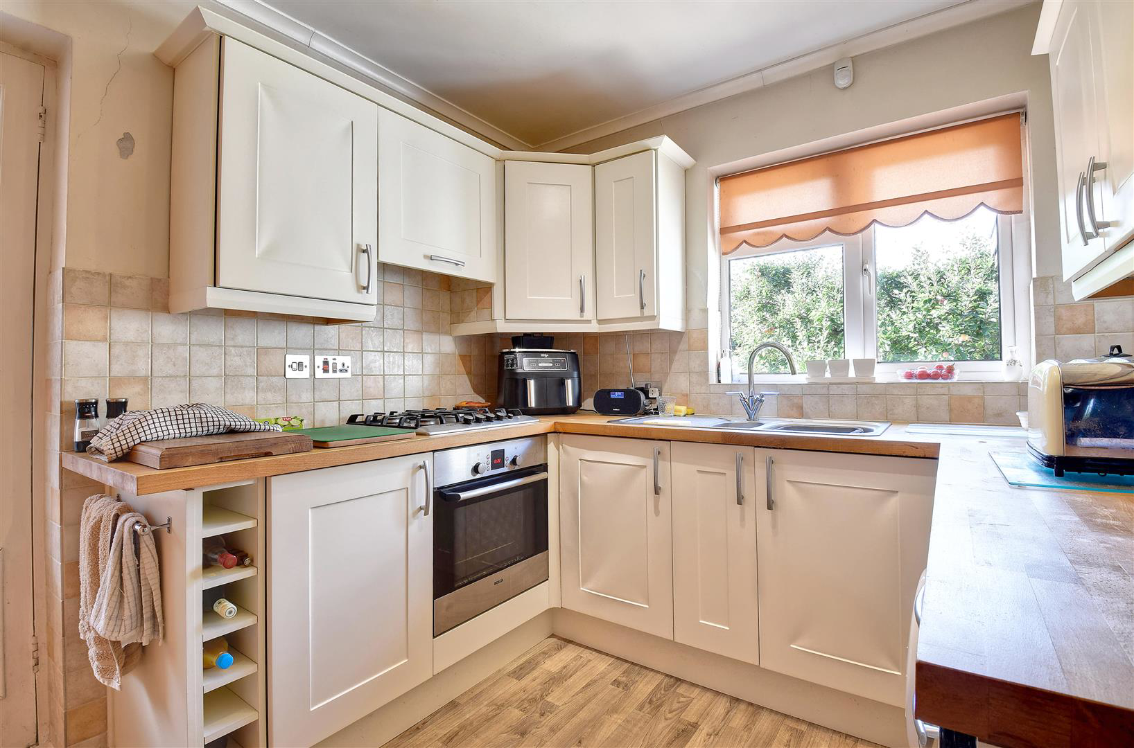 Wealden Avenue, Tenterden, photo 17