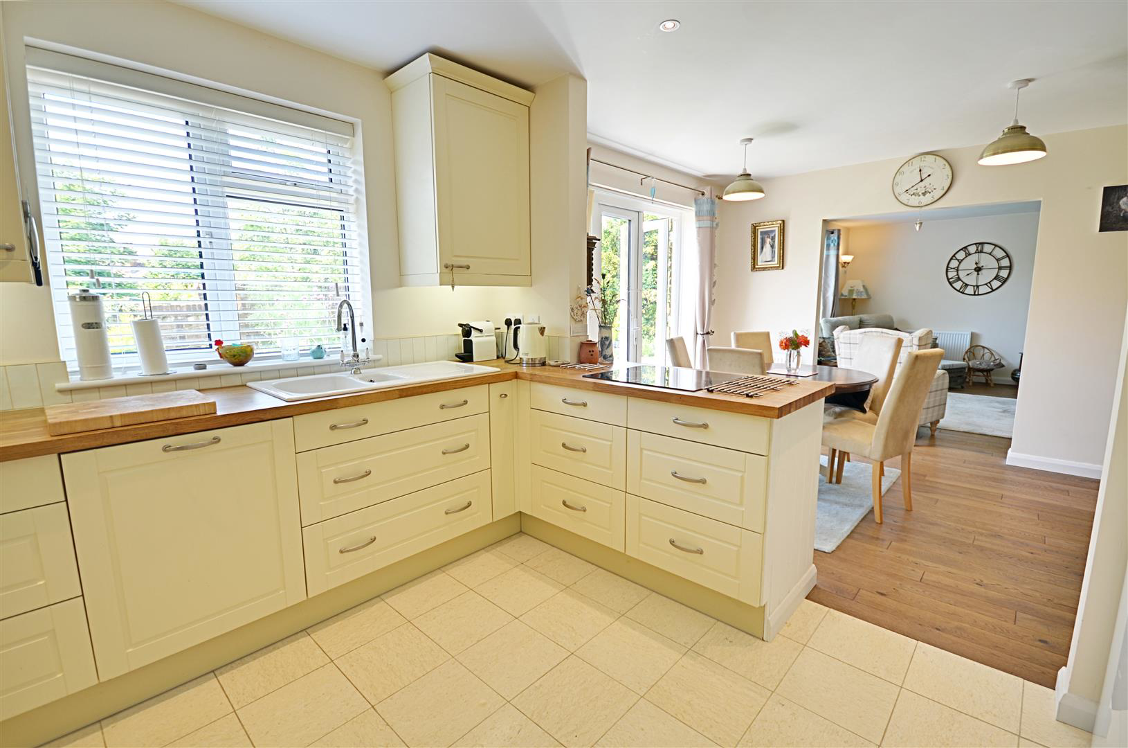 Wealden Avenue, Tenterden, photo 2