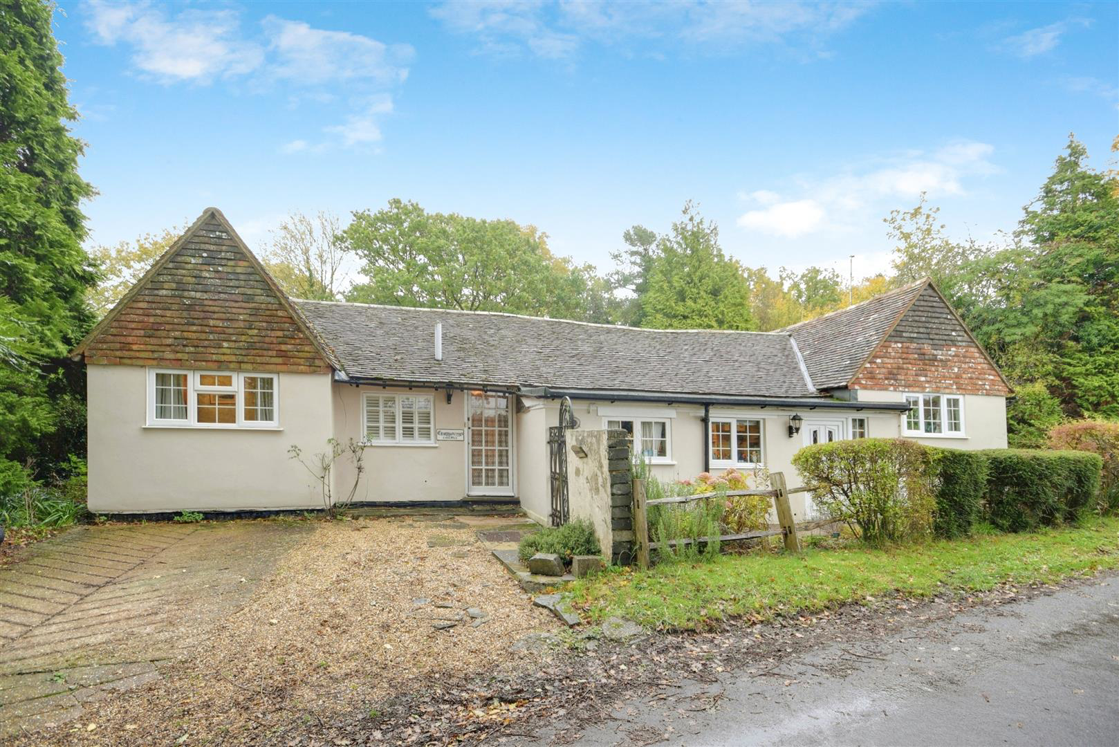 Ethnam Lane, Sandhurst
