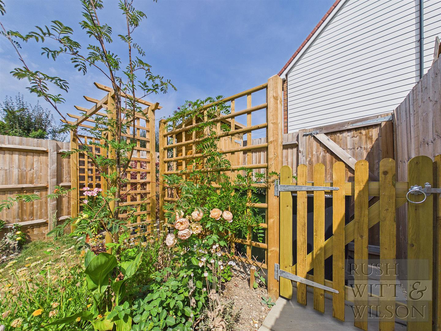 Elizabeth Gardens, Northiam, photo 18