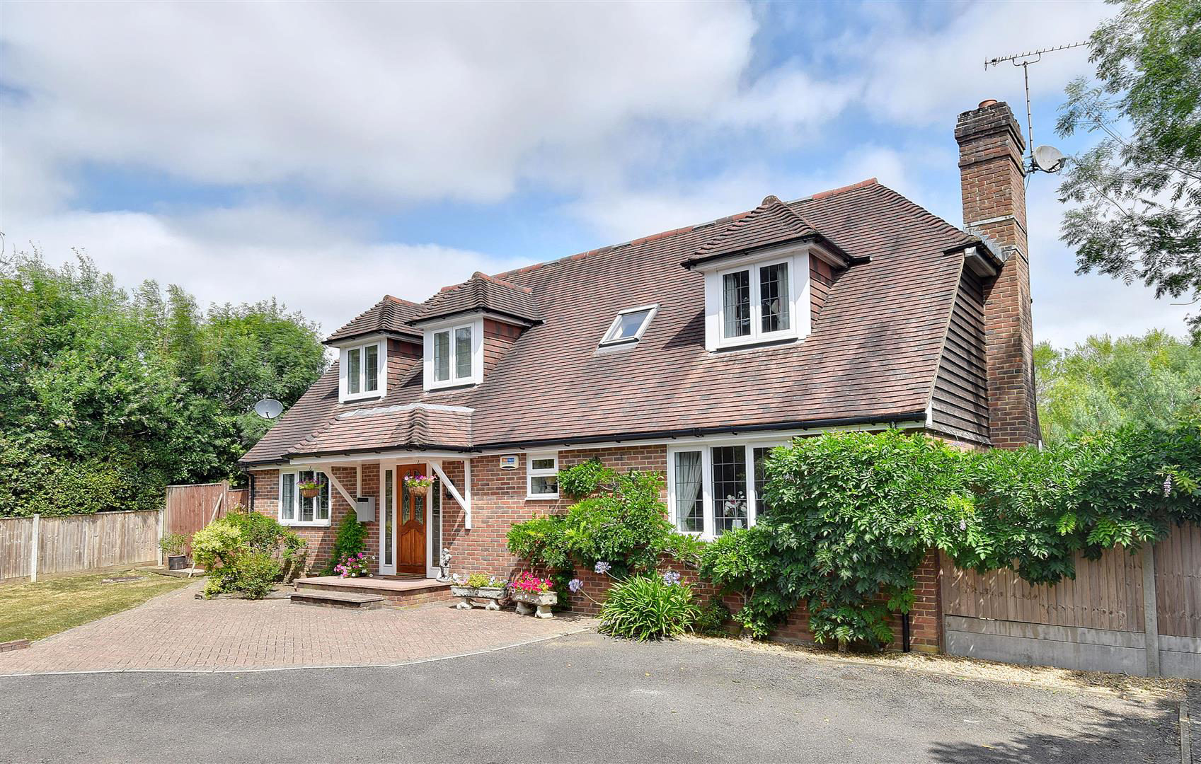 Tenterden Road, Biddenden
