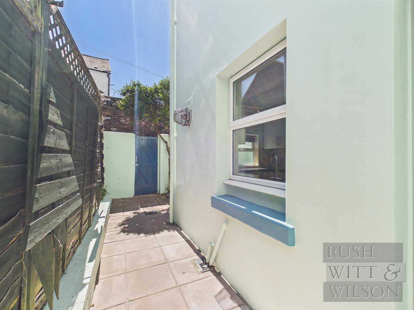 Lower South Road, St. Leonards-On-Sea, photo 15