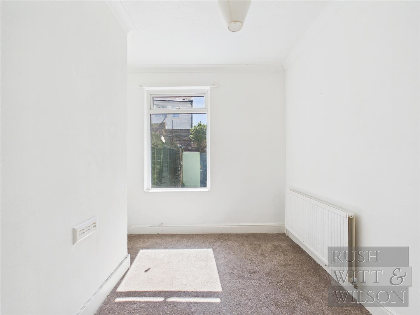 Lower South Road, St. Leonards-On-Sea, photo 3