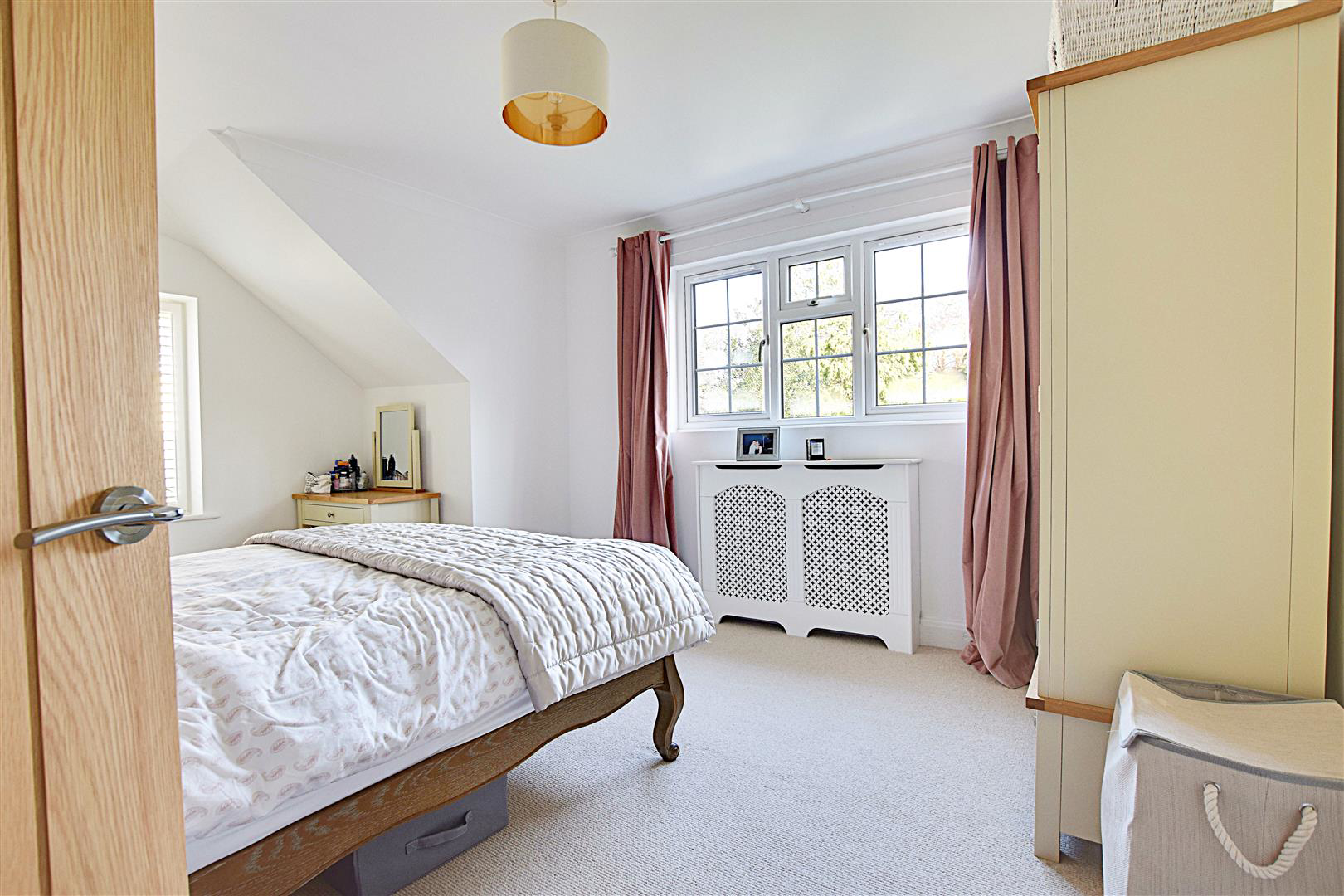 St. Margarets Crescent, Bexhill-On-Sea, photo 8