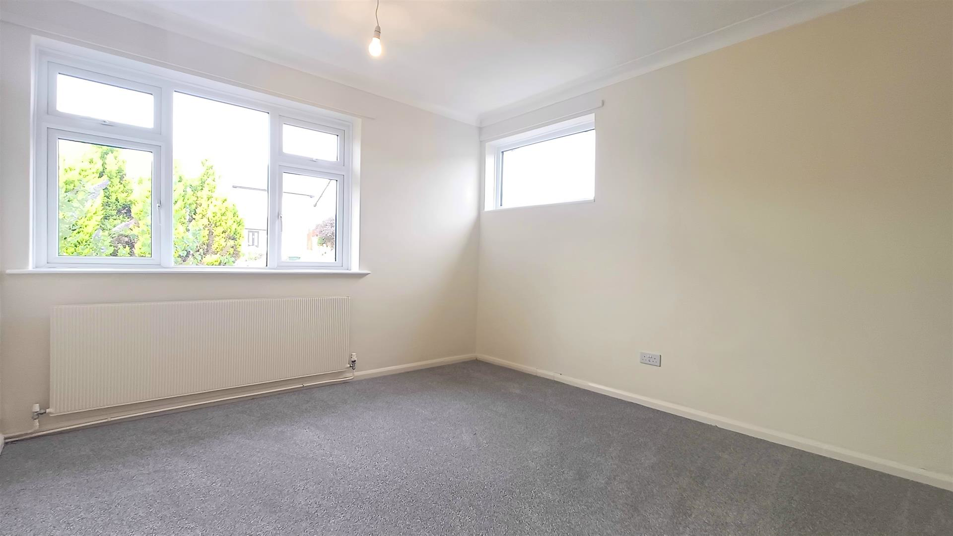 Doncaster Road, Tickhill, photo 8