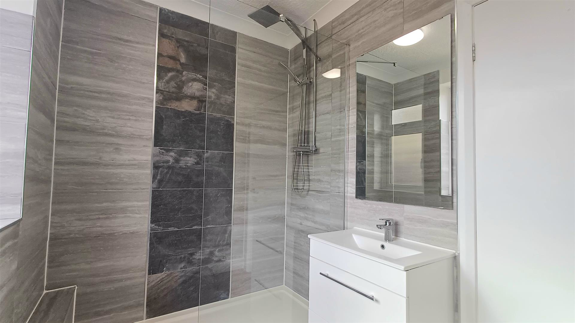 Doncaster Road, Tickhill, photo 11