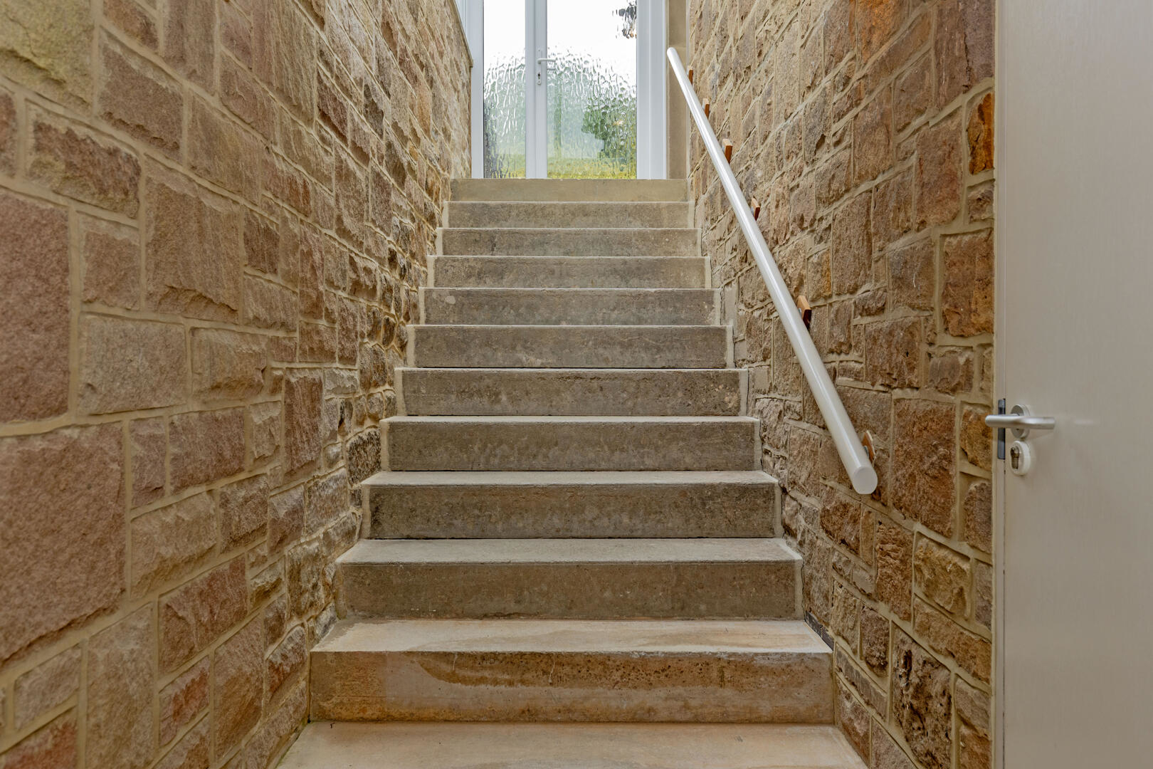 Coombs Road, Bakewell, photo 38