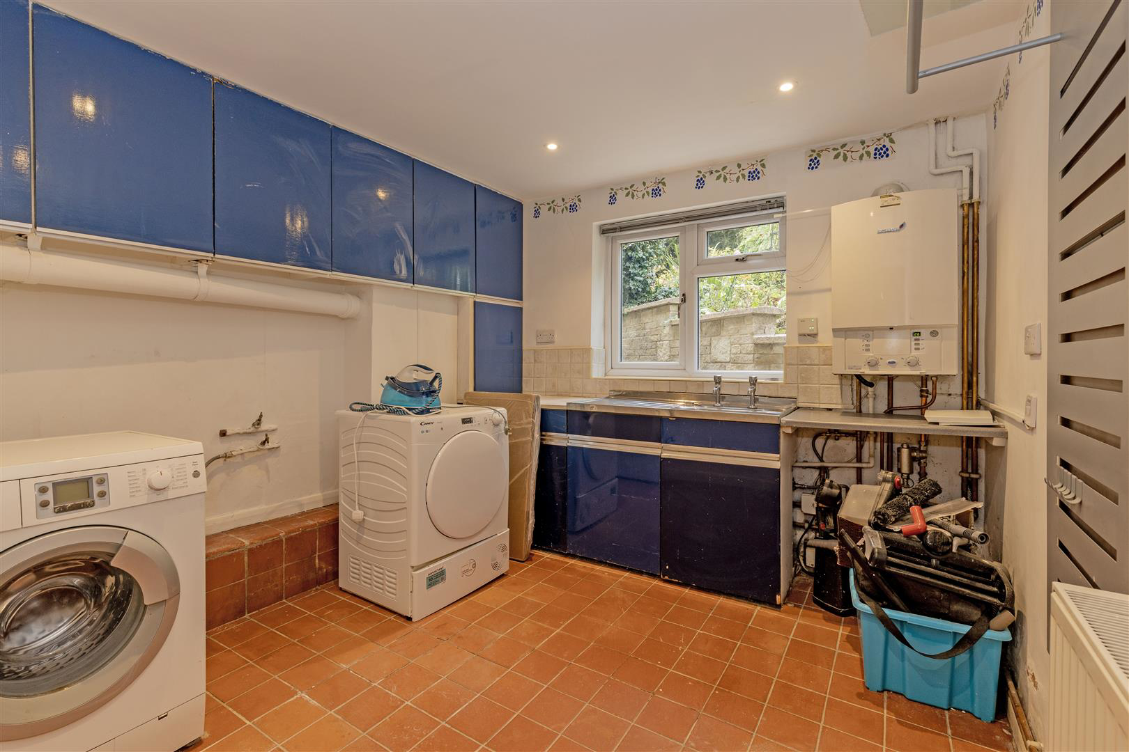 Utility Room-1.jpg