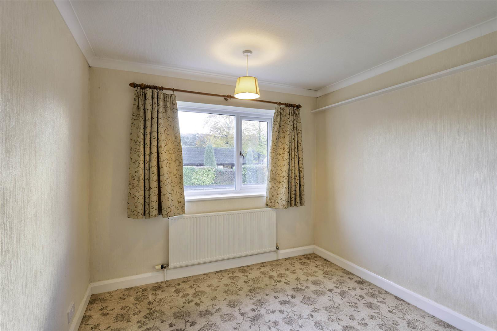 Wyedale Crescent, Bakewell, photo 9