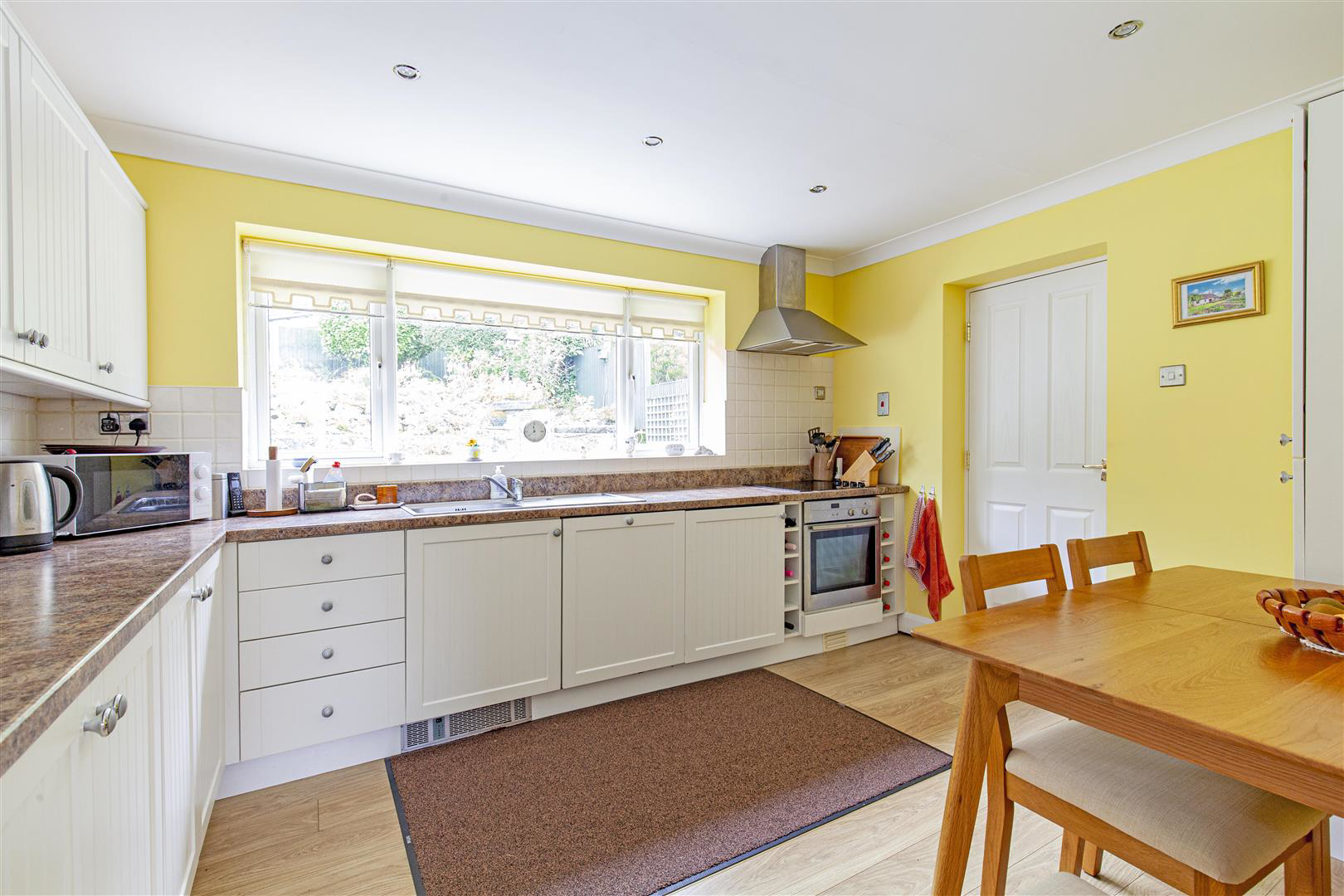 Wyedale Drive, Bakewell, photo 2