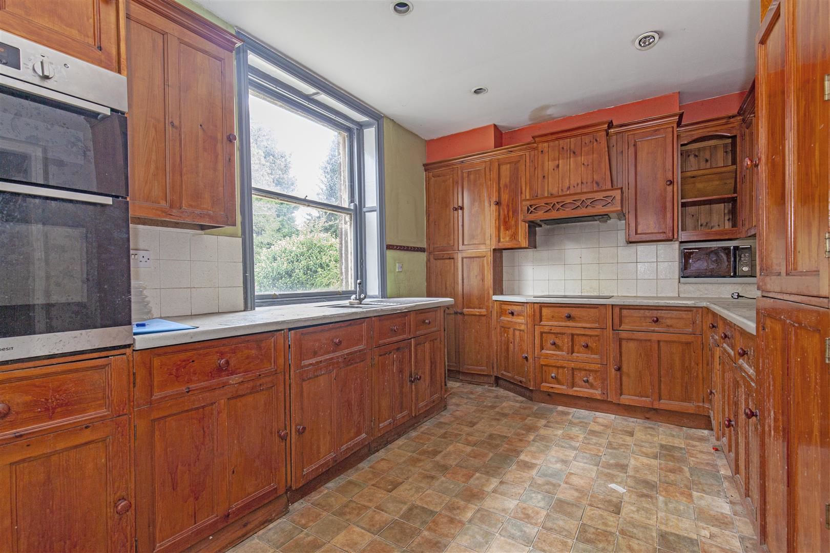 Stanedge Road, Bakewell, photo 5