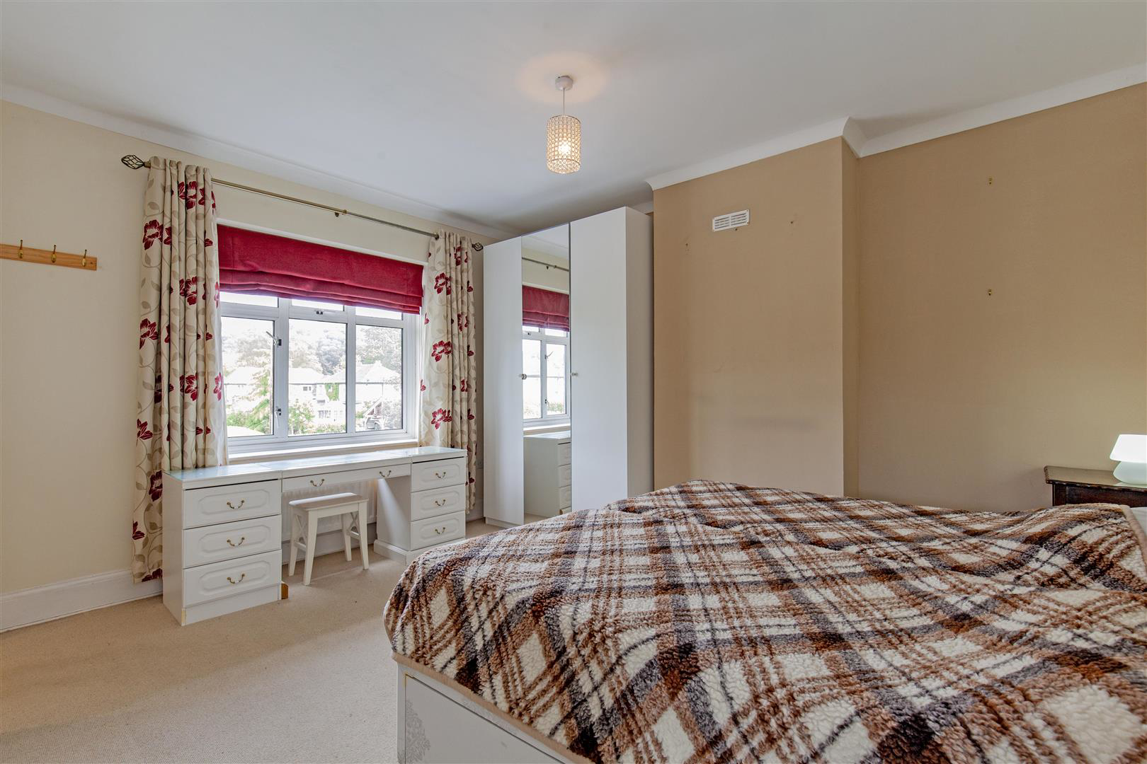 Haddon Road, Bakewell, photo 9