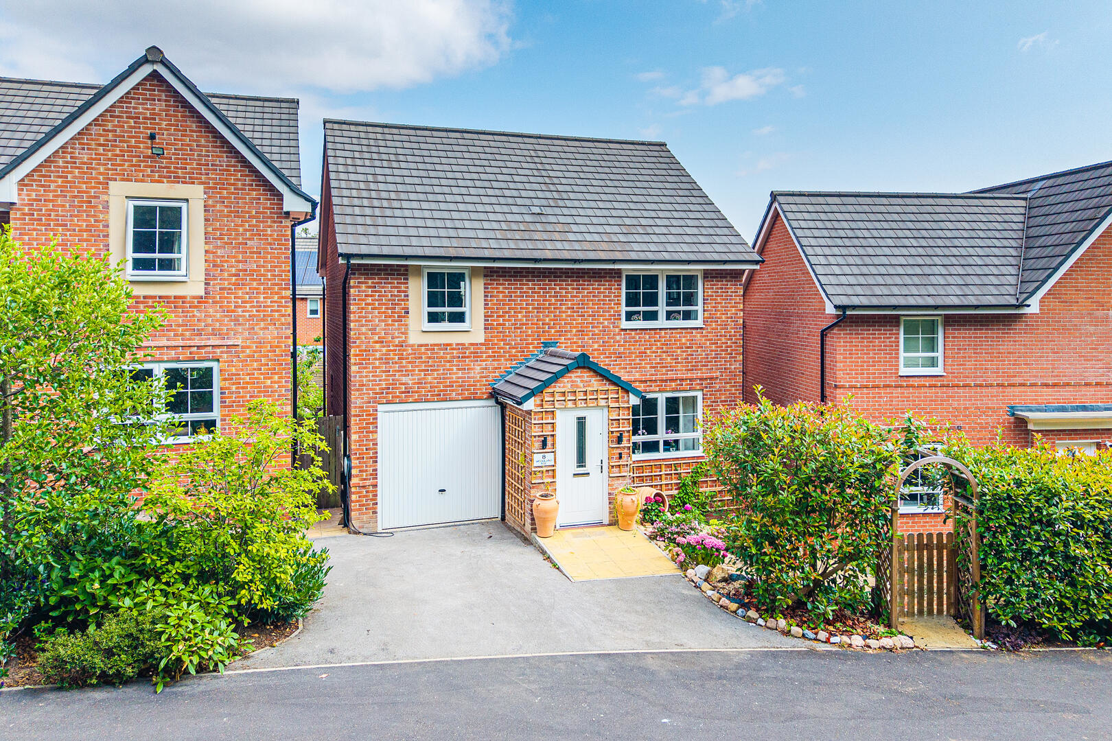 8 Woodland Rise, Millhouses, S7 2AD