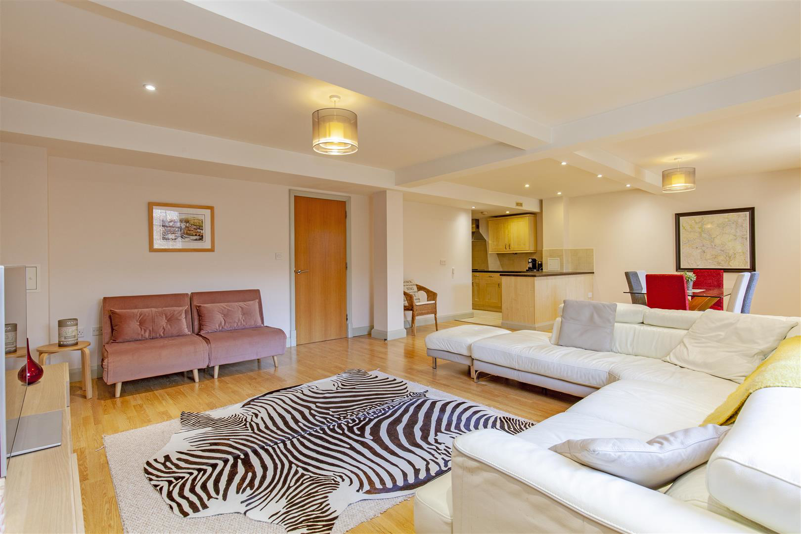 Ashopton Road, Bamford, Hope Valley, photo 5