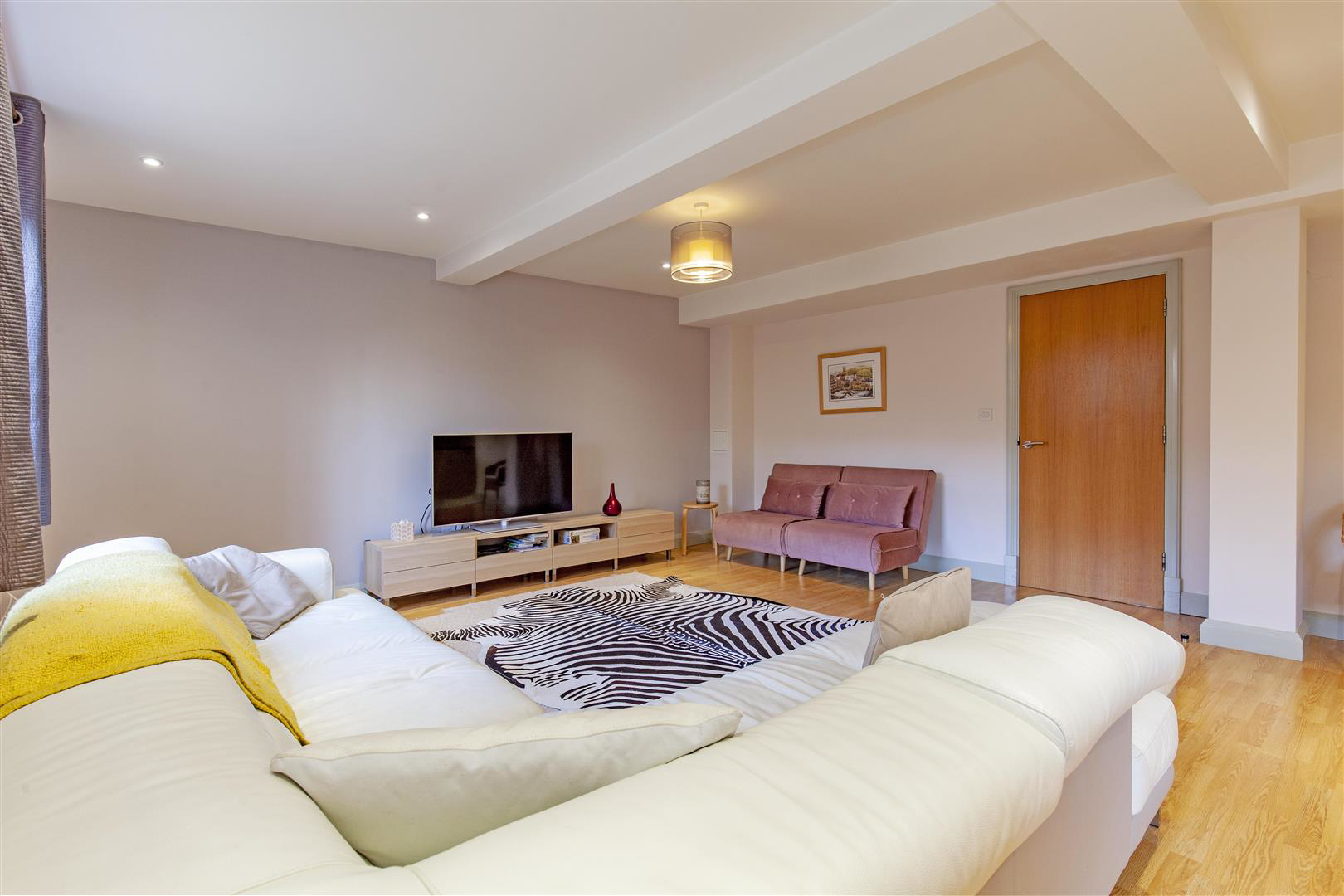 Ashopton Road, Bamford, Hope Valley, photo 23