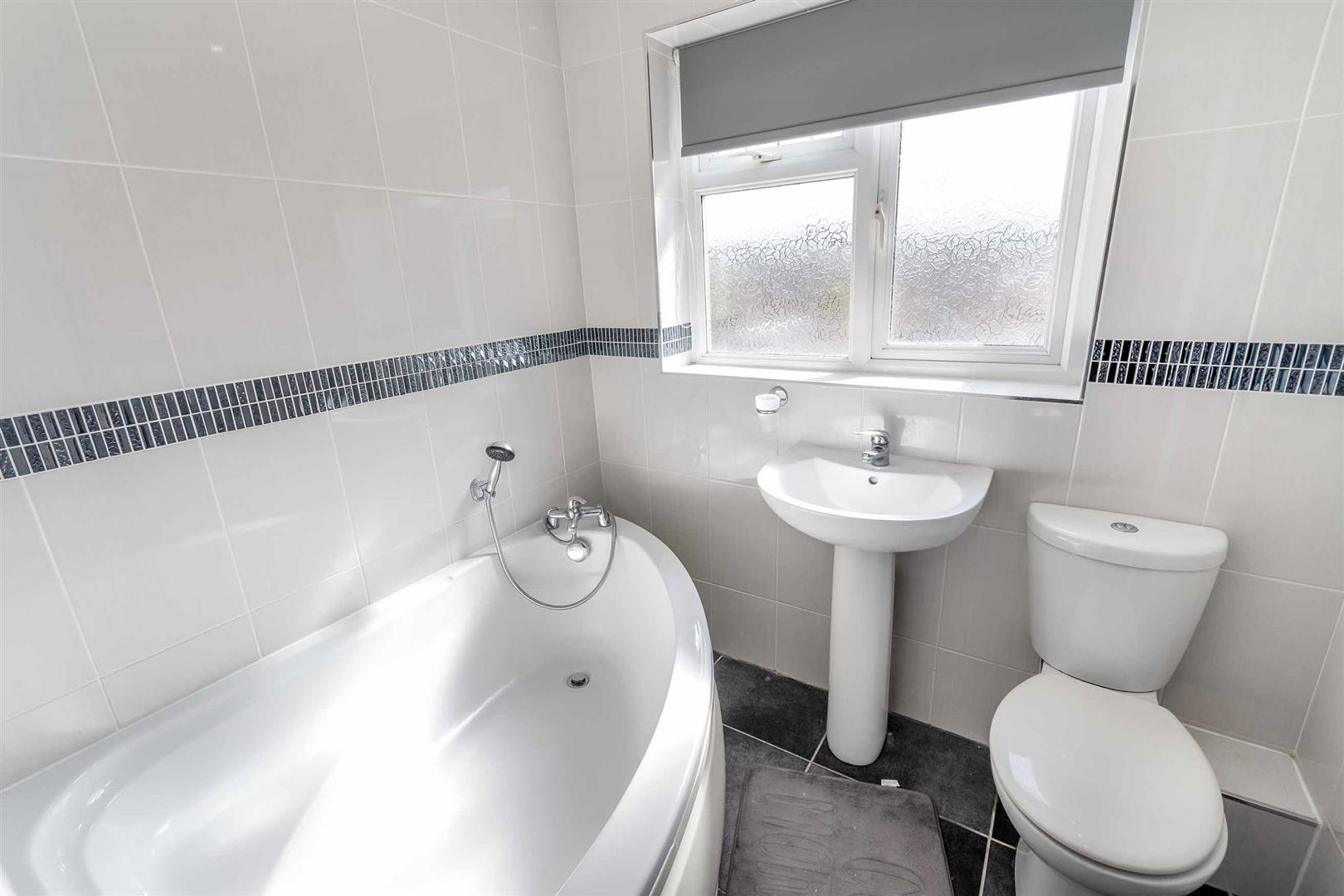 Holyrood Rise, Bramley, Rotherham, photo 19