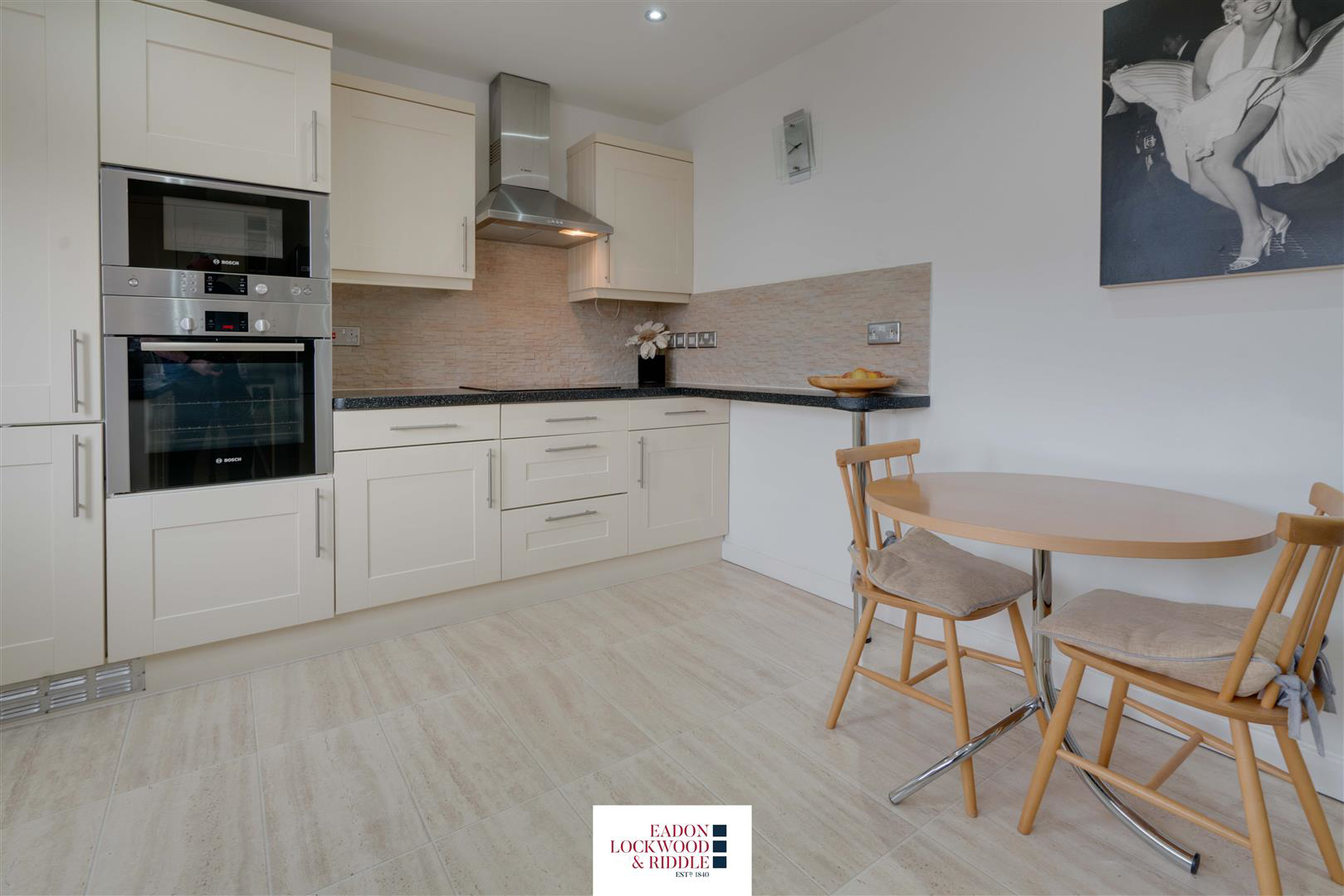 St. Albans Way, Wickersley, Rotherham, photo 4