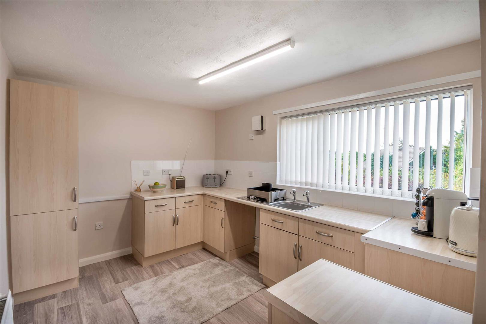 Rowena Drive, Thurcroft, Rotherham, photo 6