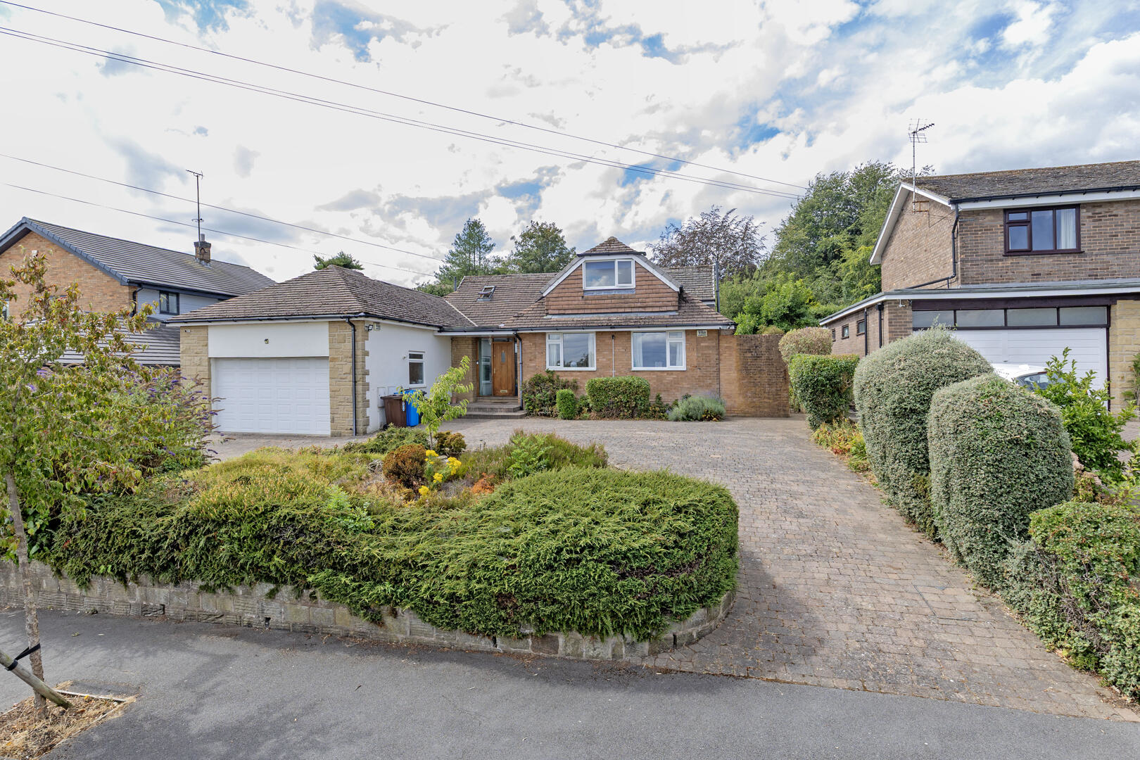 8 Gilleyfield Avenue, Dore, S17 3NS