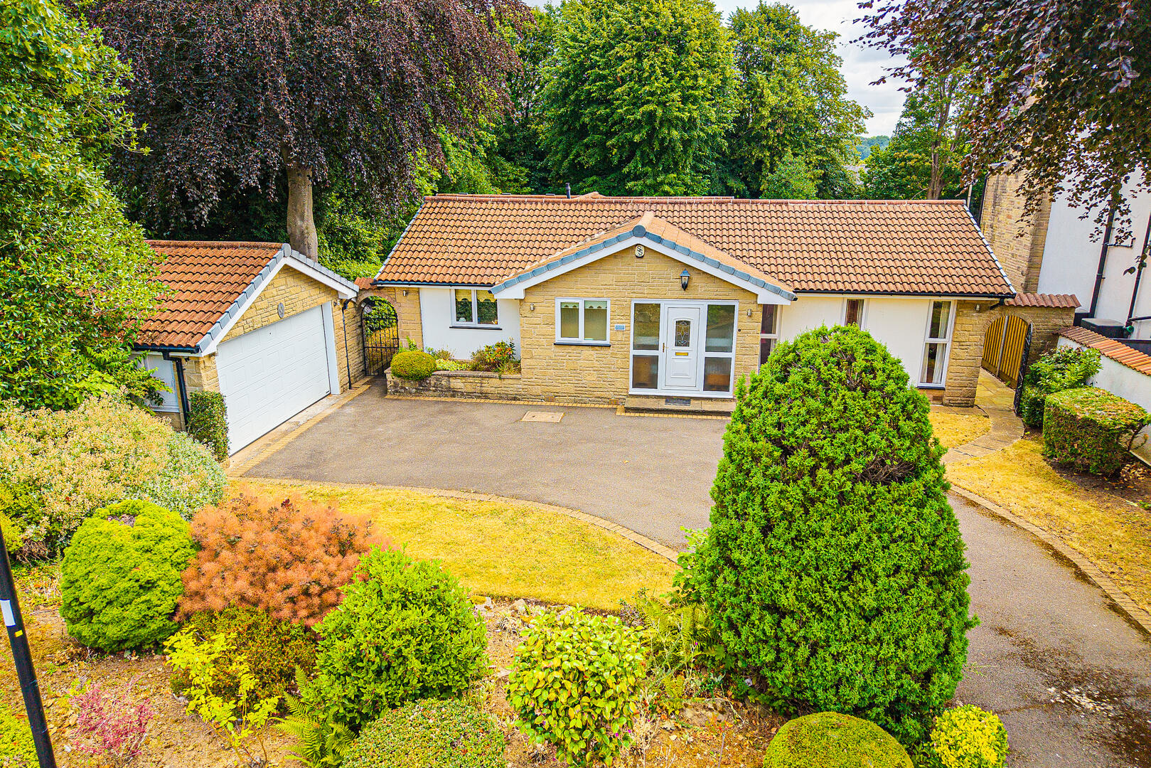 1 Thornsett Gardens, Dore, S17 3PP, photo 30