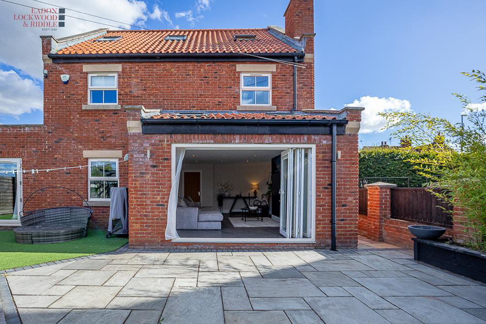 North Farm Court, Aston, Rotherham, photo 33