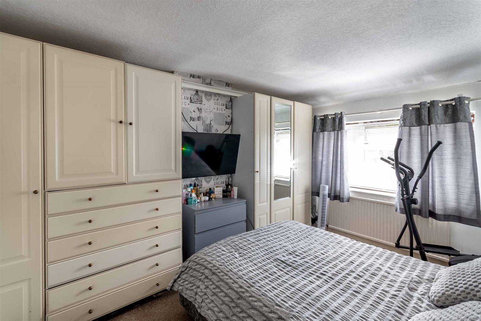 Hall Road, Rotherham, photo 7