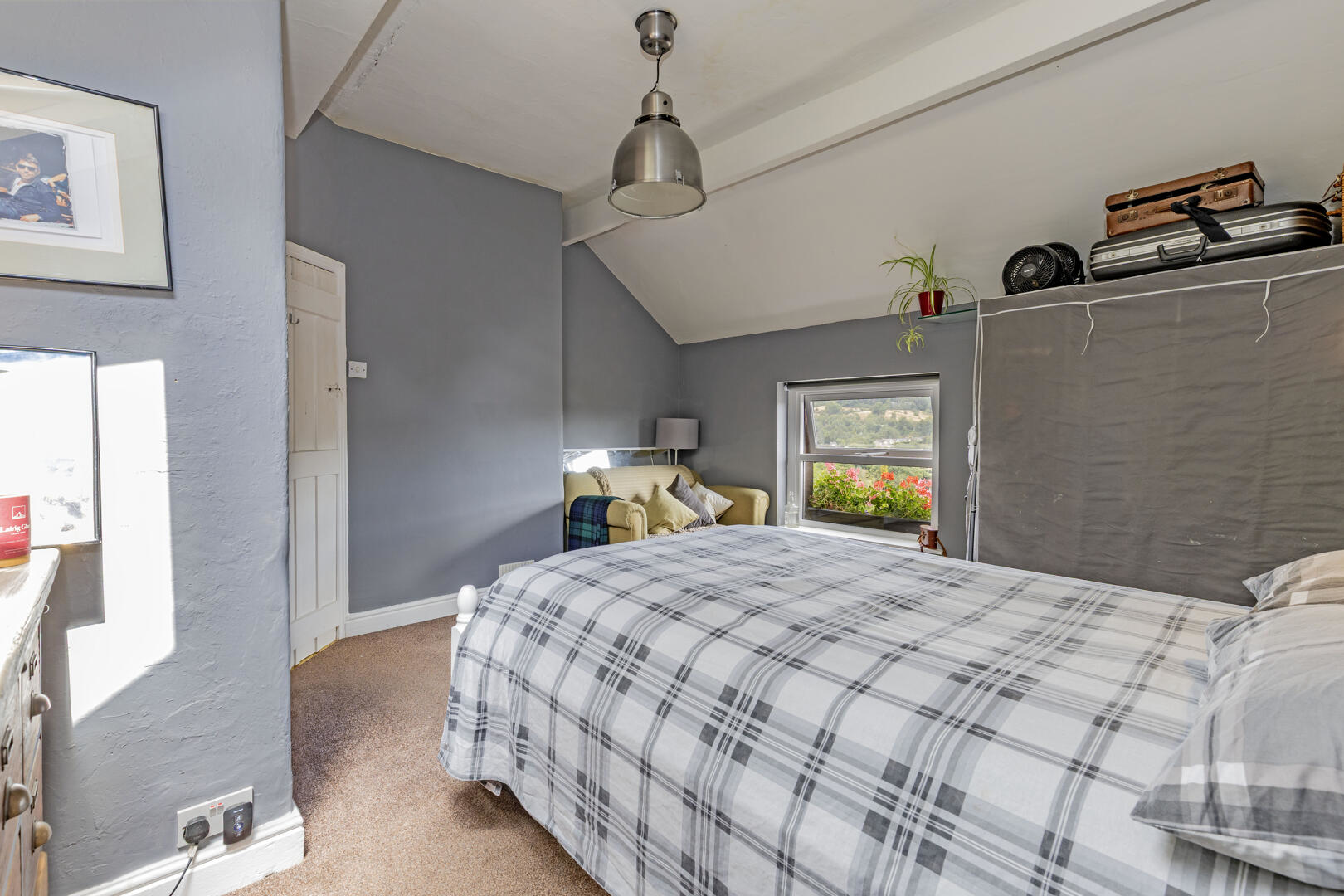 Rock Terrace, Bakewell, photo 12