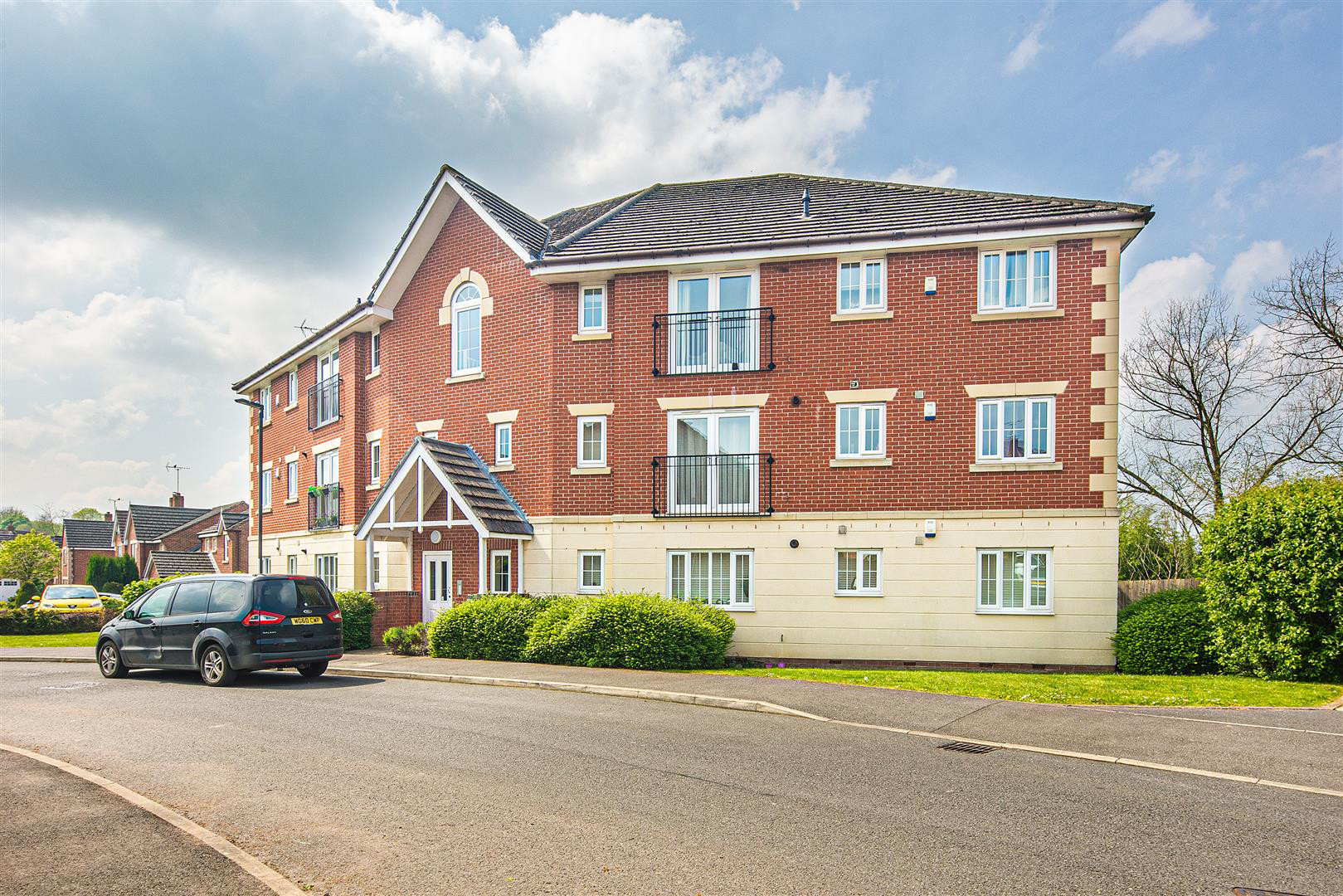 15 Kyle Close, Renishaw, S21 3WW