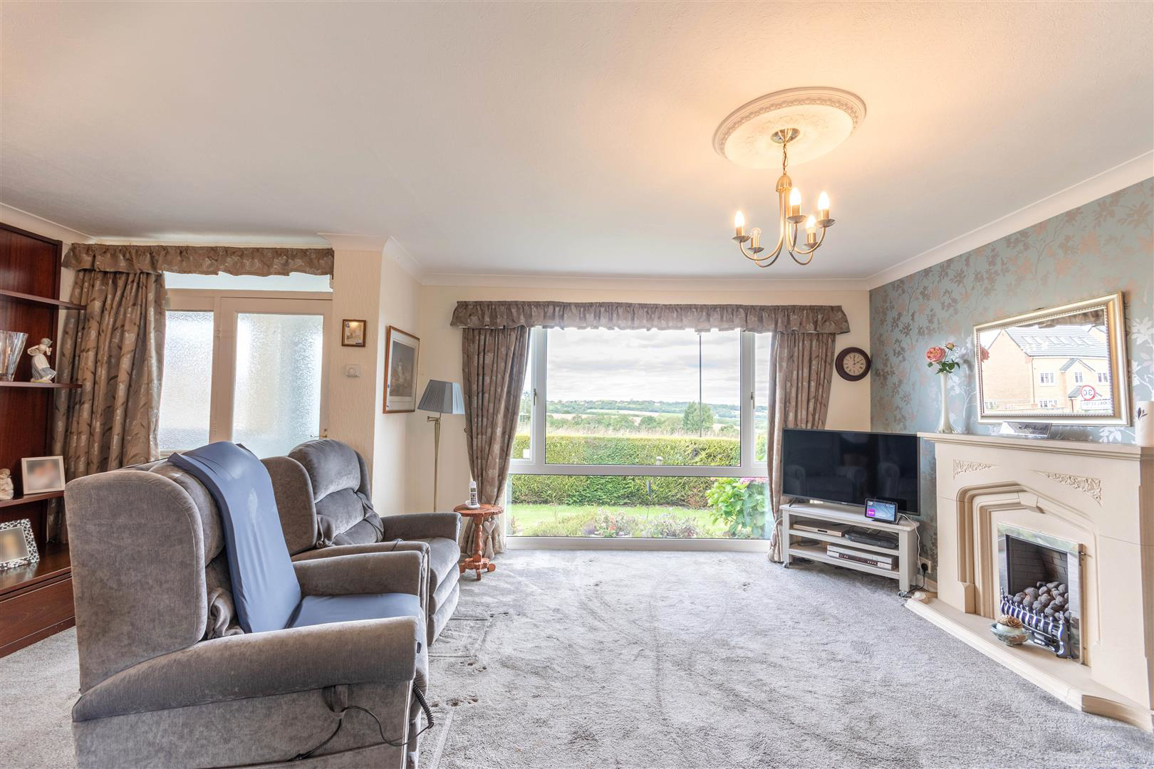 112 Eckington Road, Coal Aston, S18 3AY, photo 3