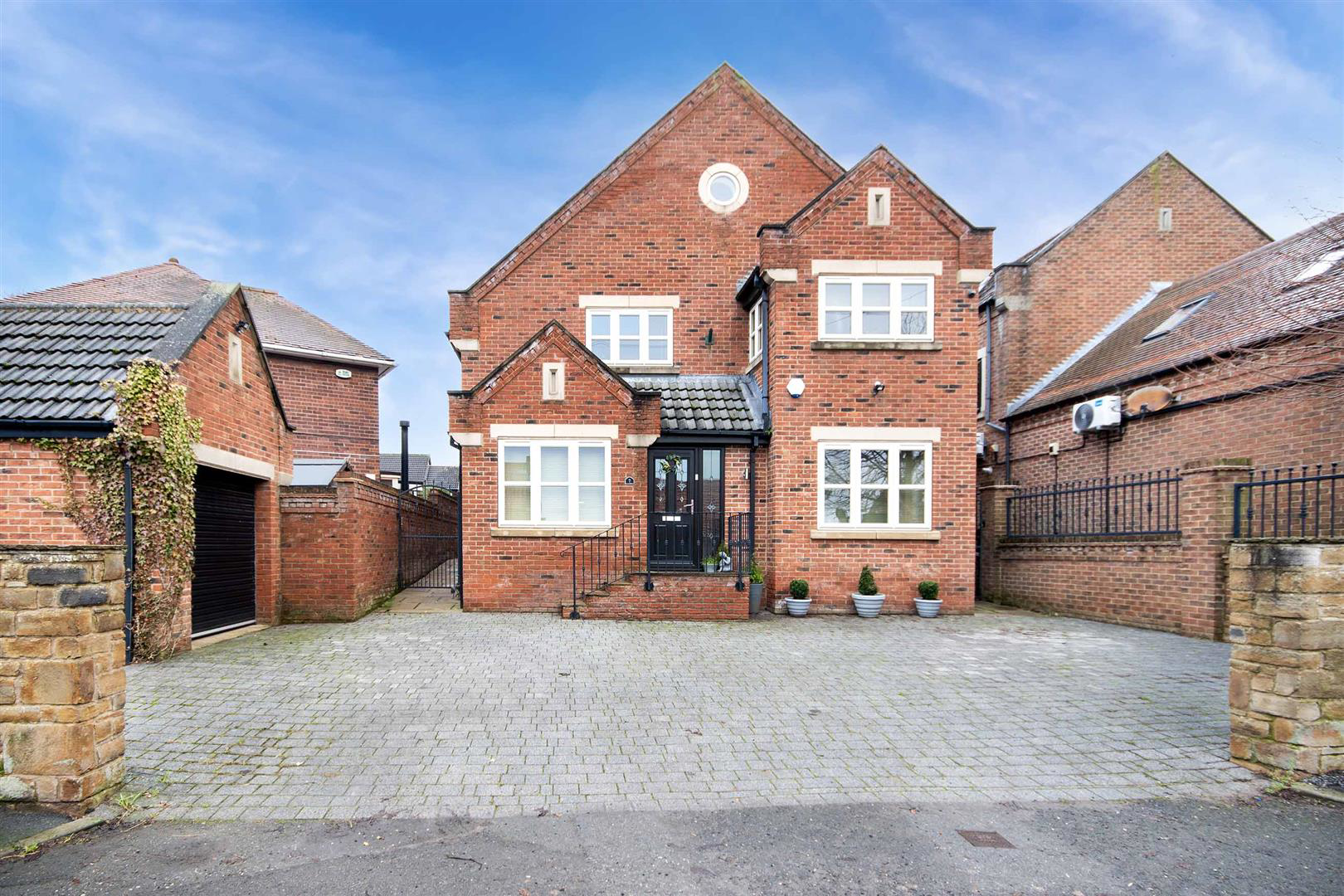 Doncaster Road, Braithwell, Rotherham