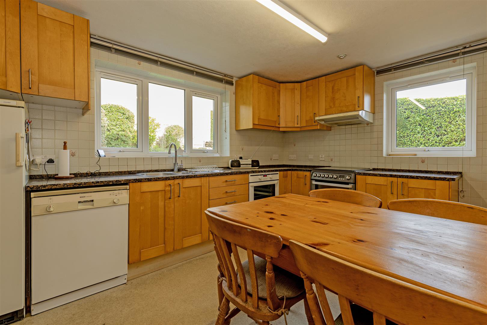 Ashopton Drive, Bamford, Hope Valley, photo 5