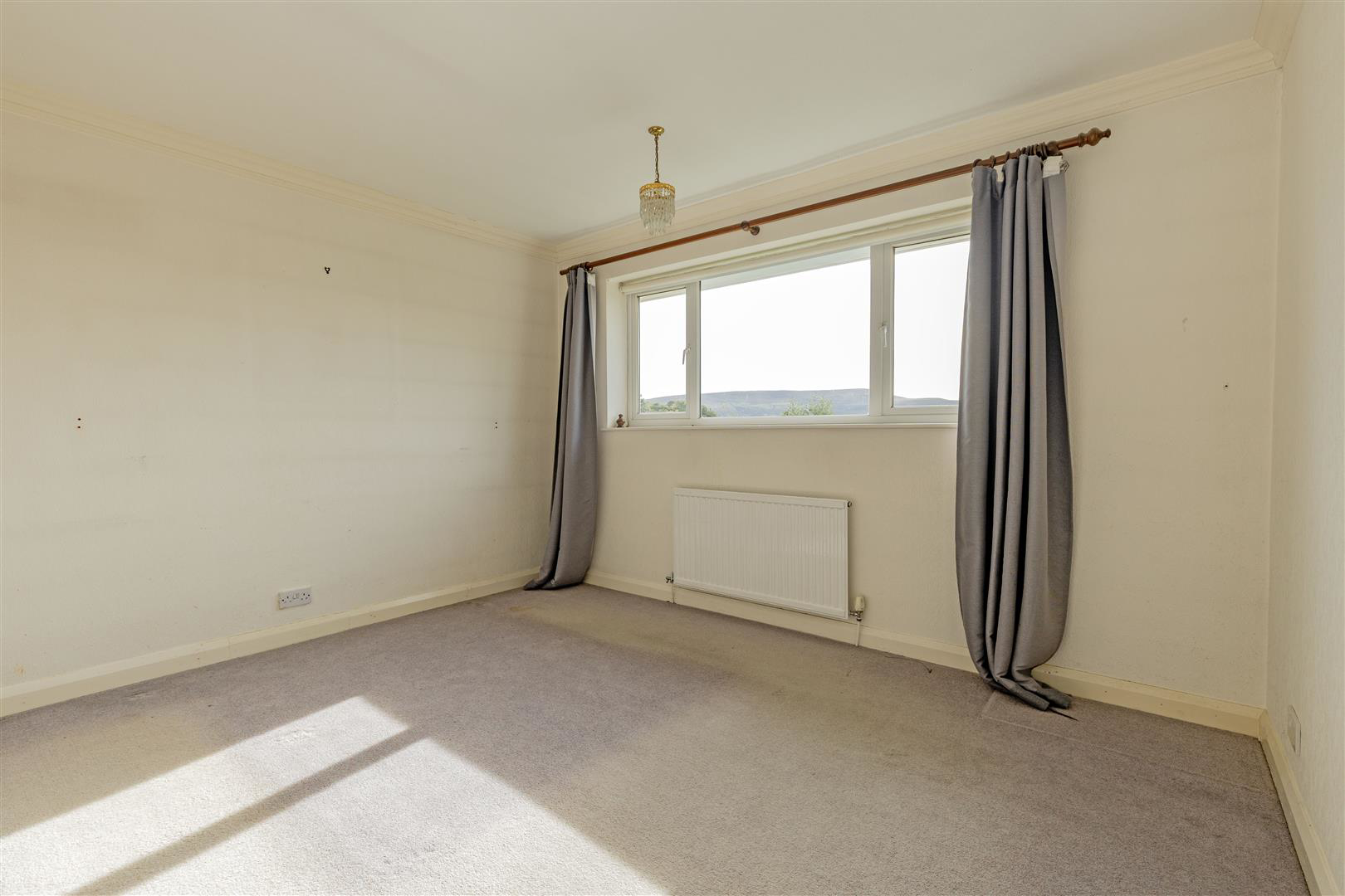 Ashopton Drive, Bamford, Hope Valley, photo 12