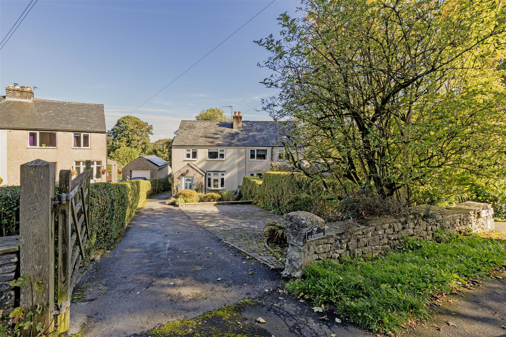 Main Road, Taddington, Buxton, photo 26