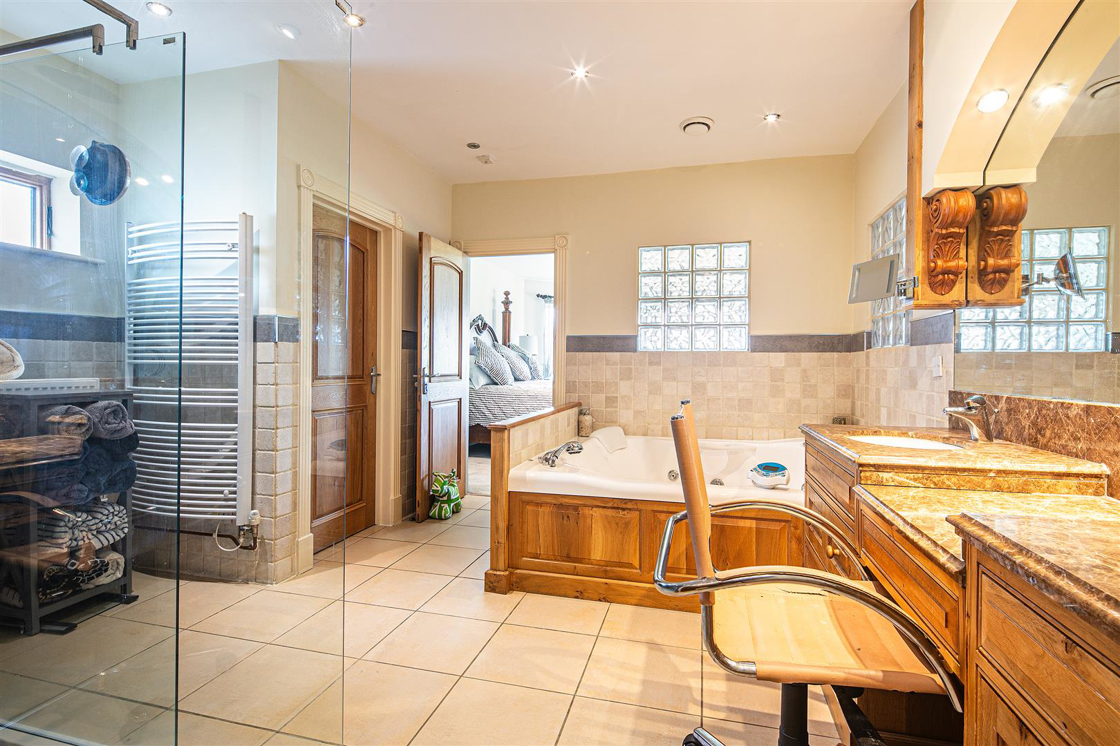 Principal ensuite