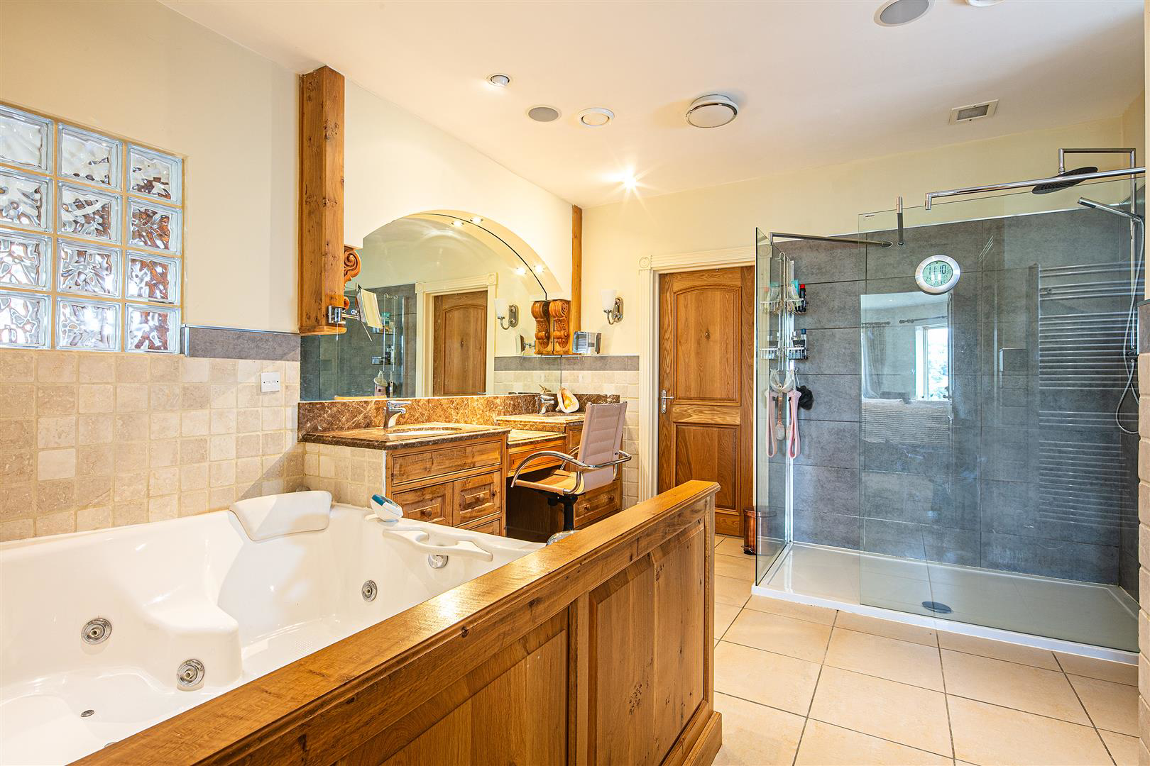 Principal ensuite
