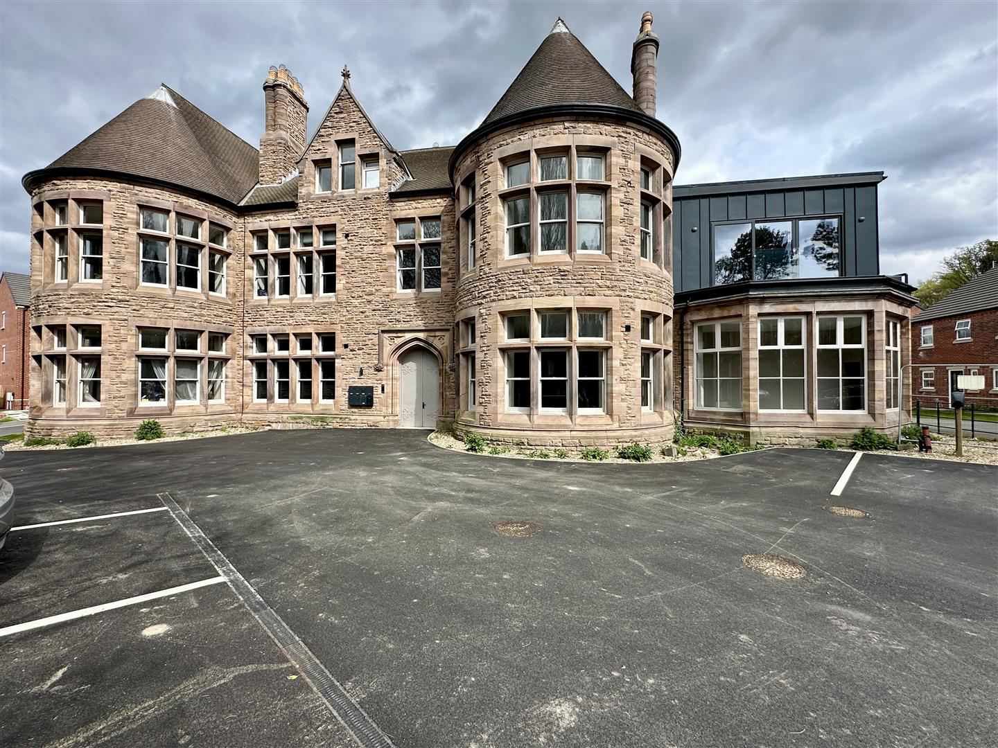 Coach House Lane, Rotherham, photo 3