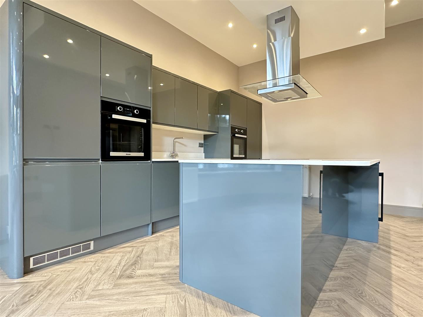 Coach House Lane, Rotherham, photo 5
