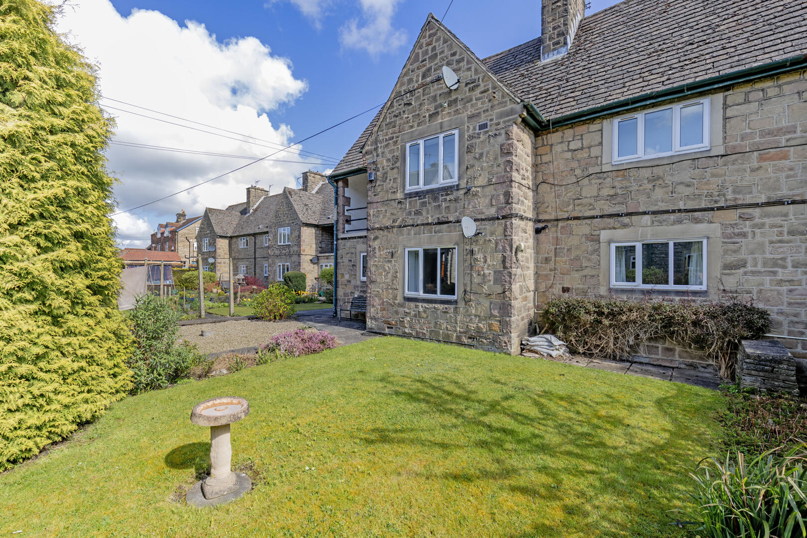 Holywell, Bakewell, photo 33