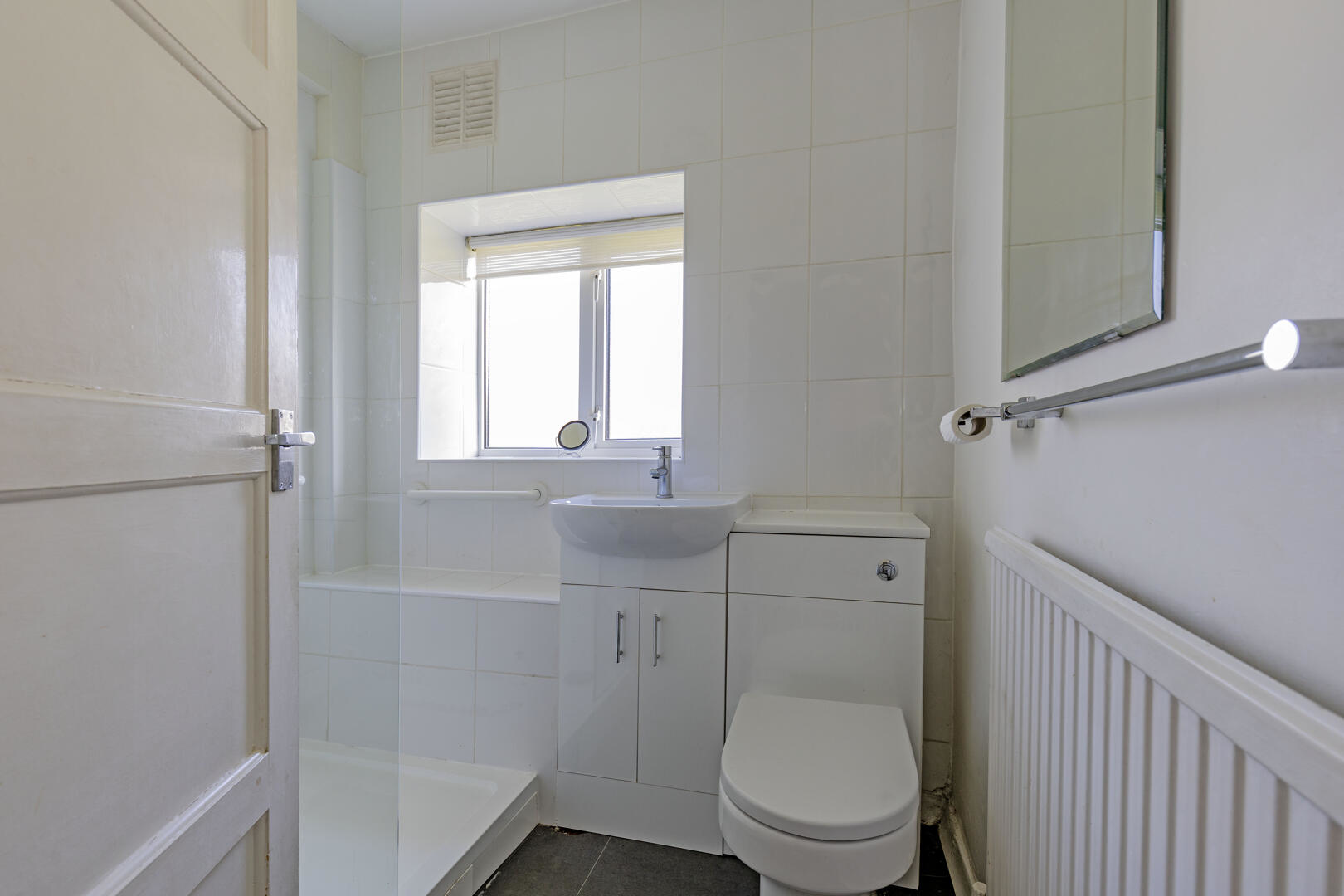 Holywell, Bakewell, photo 7