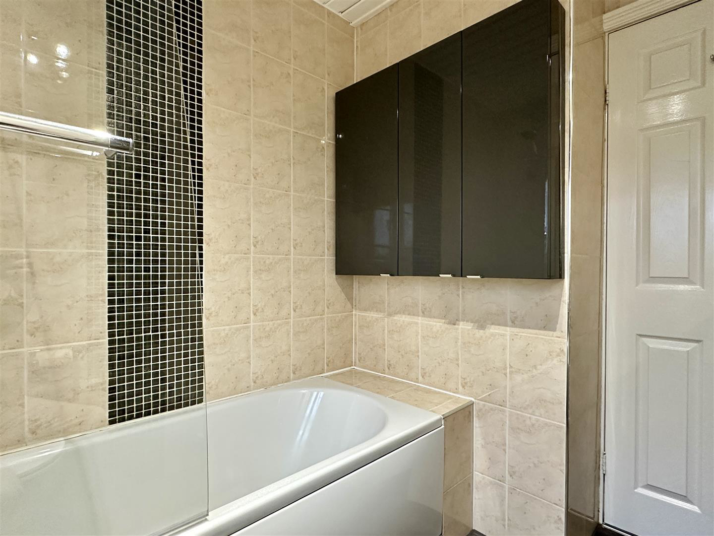 Trent Close, Edlington, Doncaster, photo 14