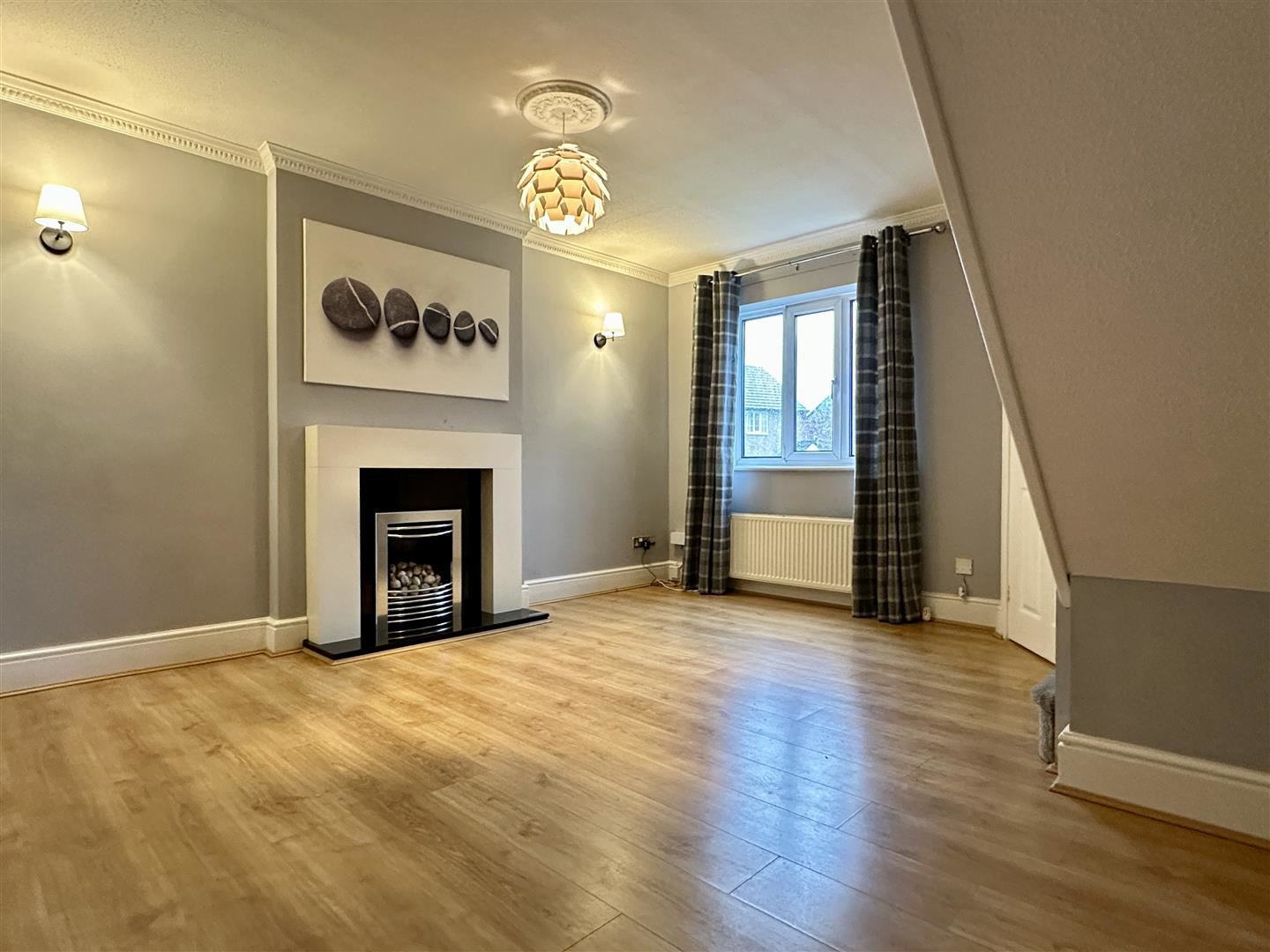 Trent Close, Edlington, Doncaster, photo 2