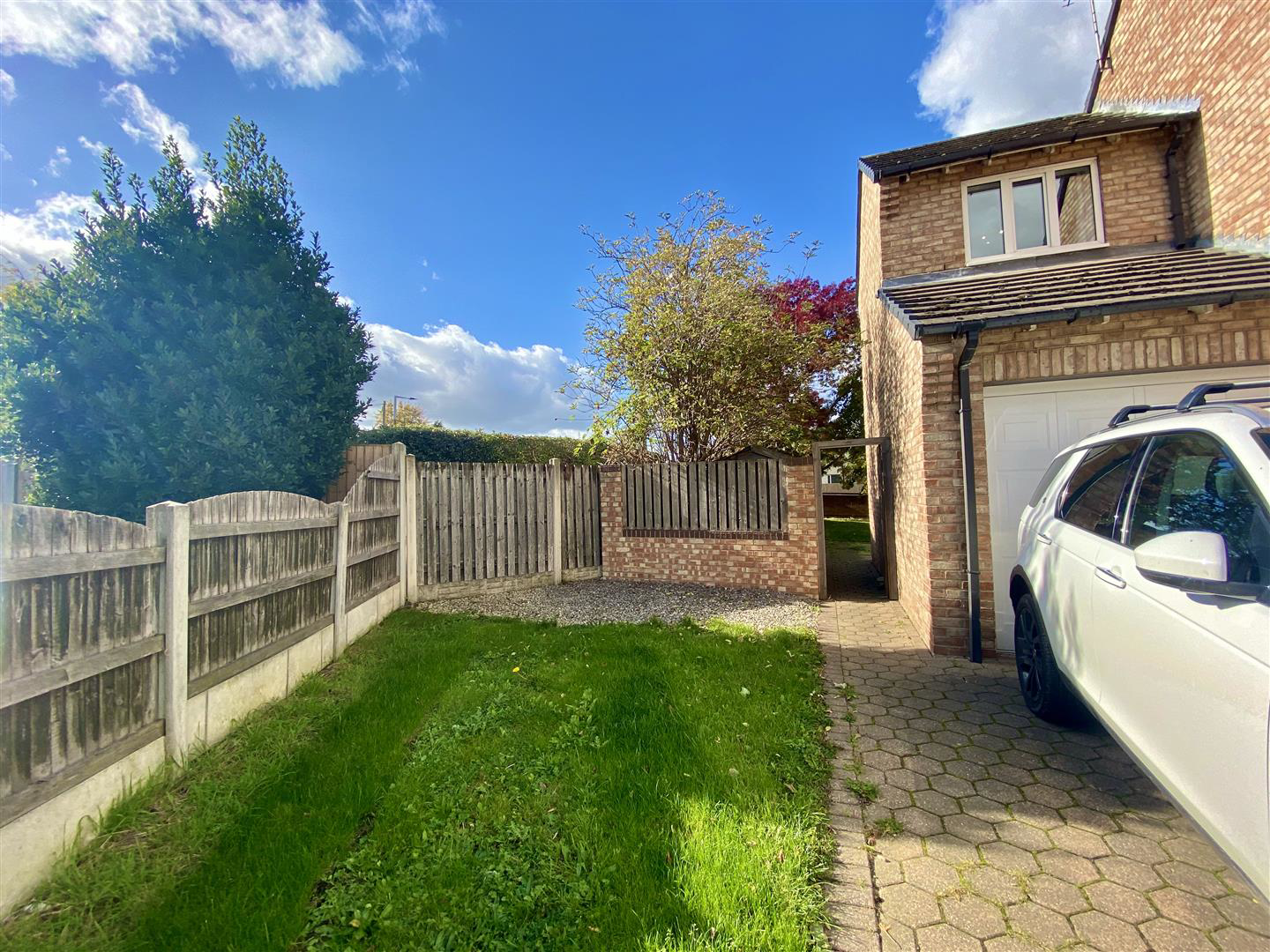 Trent Close, Edlington, Doncaster, photo 21