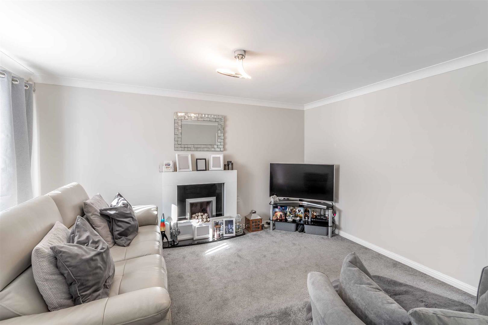 Paddock Drive, Sunnyside, Rotherham, photo 6