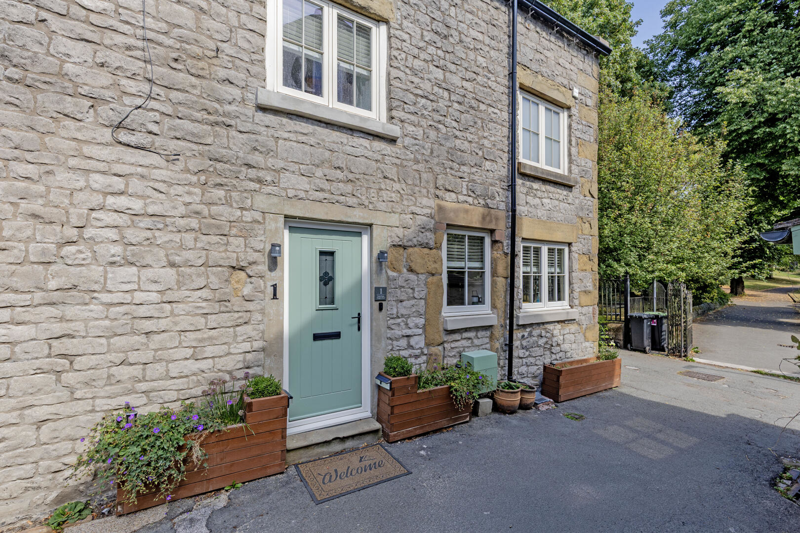 1 Pursglove Road, Tideswell