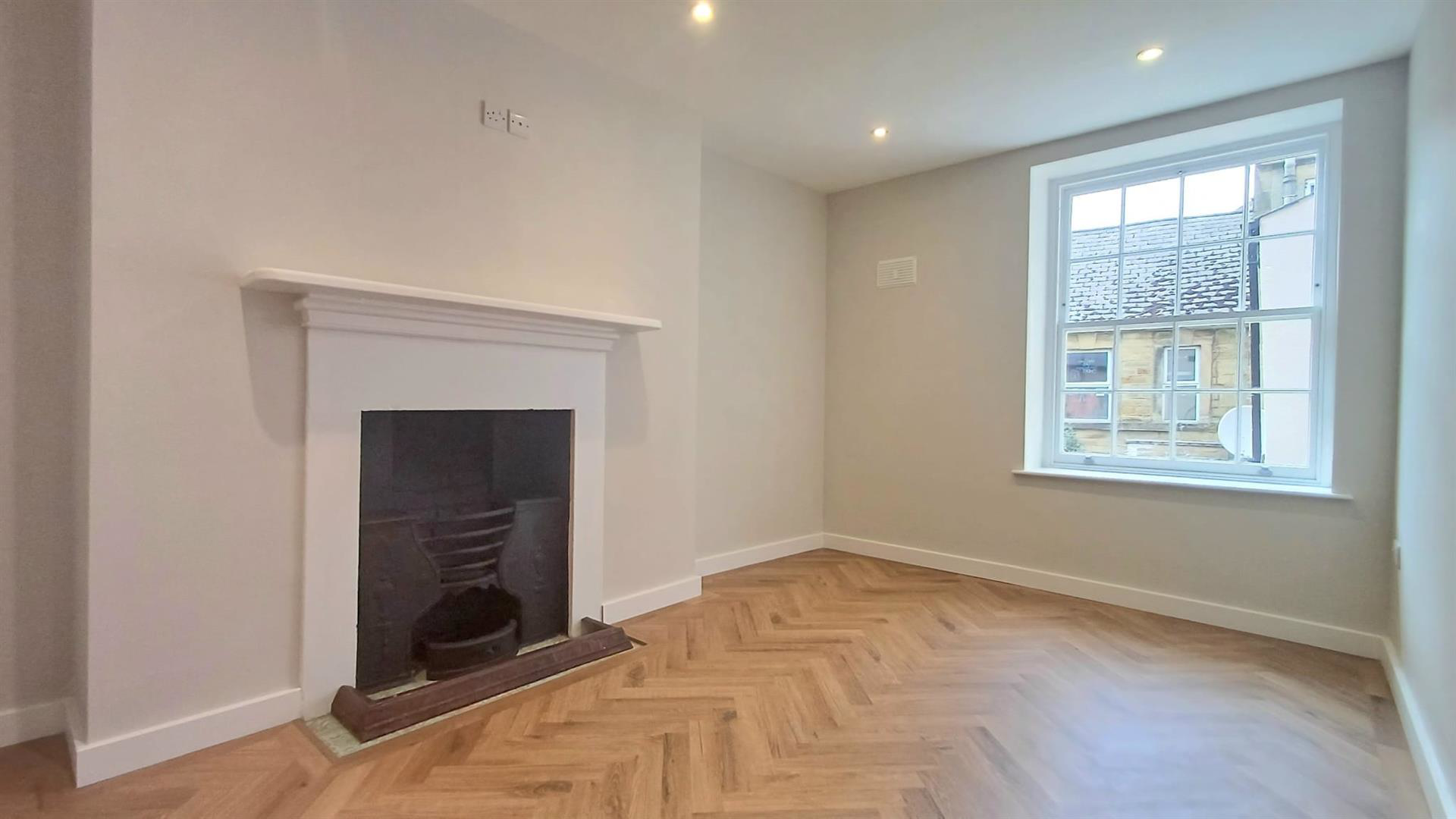Matlock street, Bakewell, photo 14