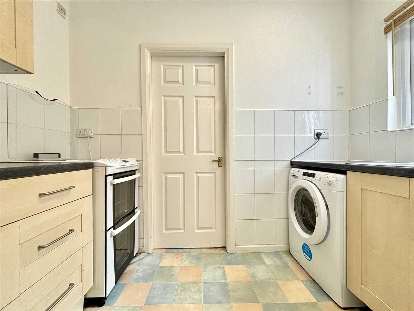Chesterfield Road, Woodseats, Sheffield, photo 7