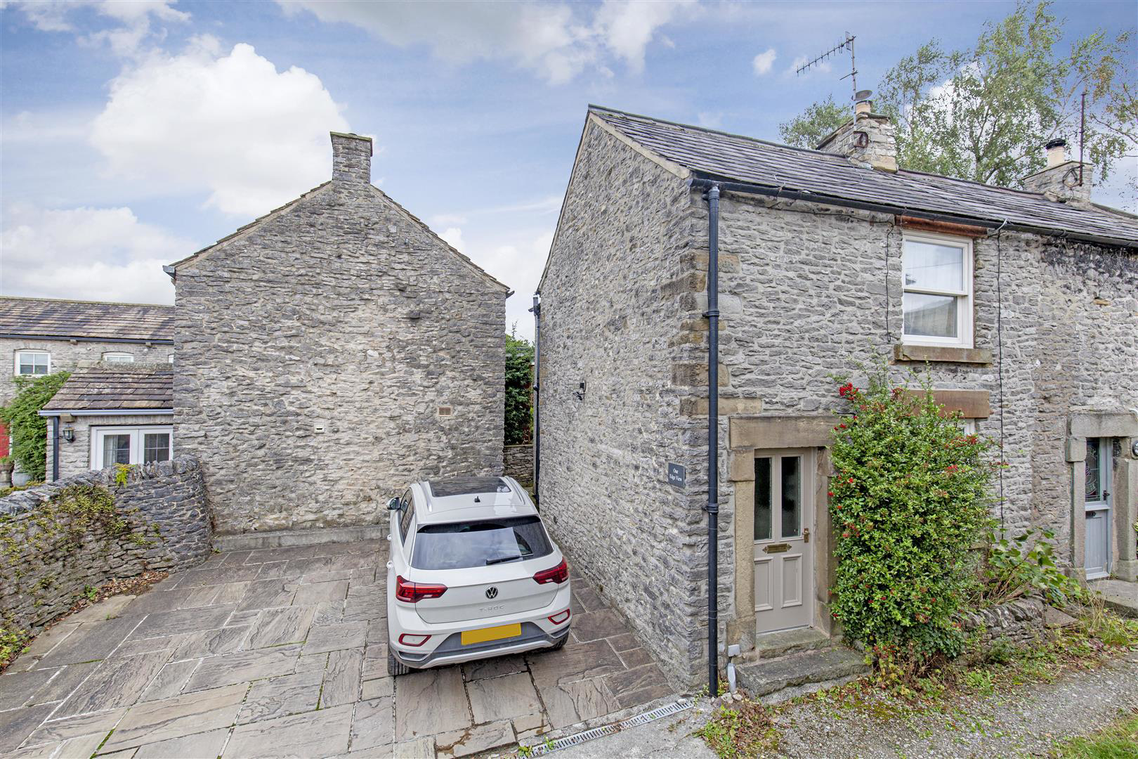 Edge View, Litton
