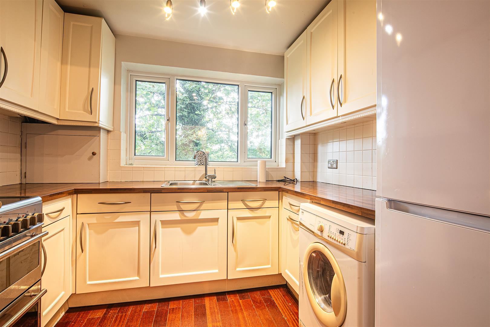 Flat 8, 8 Brinkburn Court, Dore, S17 3NZ, photo 6