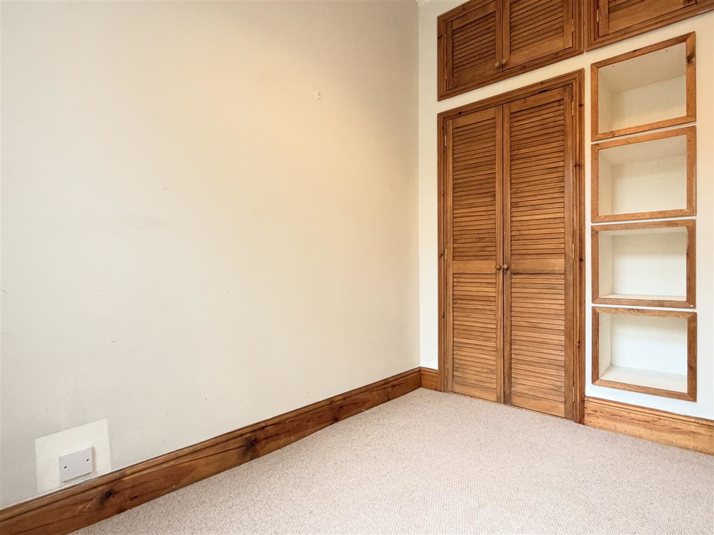 Victoria Road, Bamford, Hope Valley, photo 16