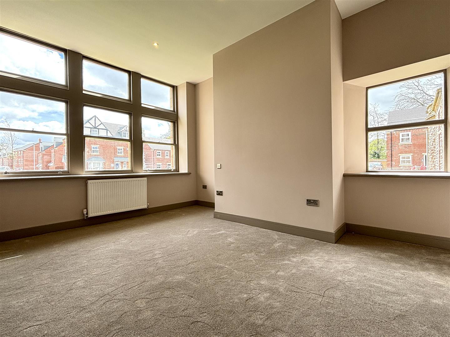 Sitwell House, Coach House Lane, Moorgate, Rotherham, photo 9